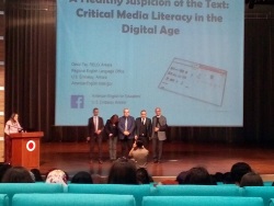 Critical media Literacy in the Digital Age adlı İngilizce Konferansımız